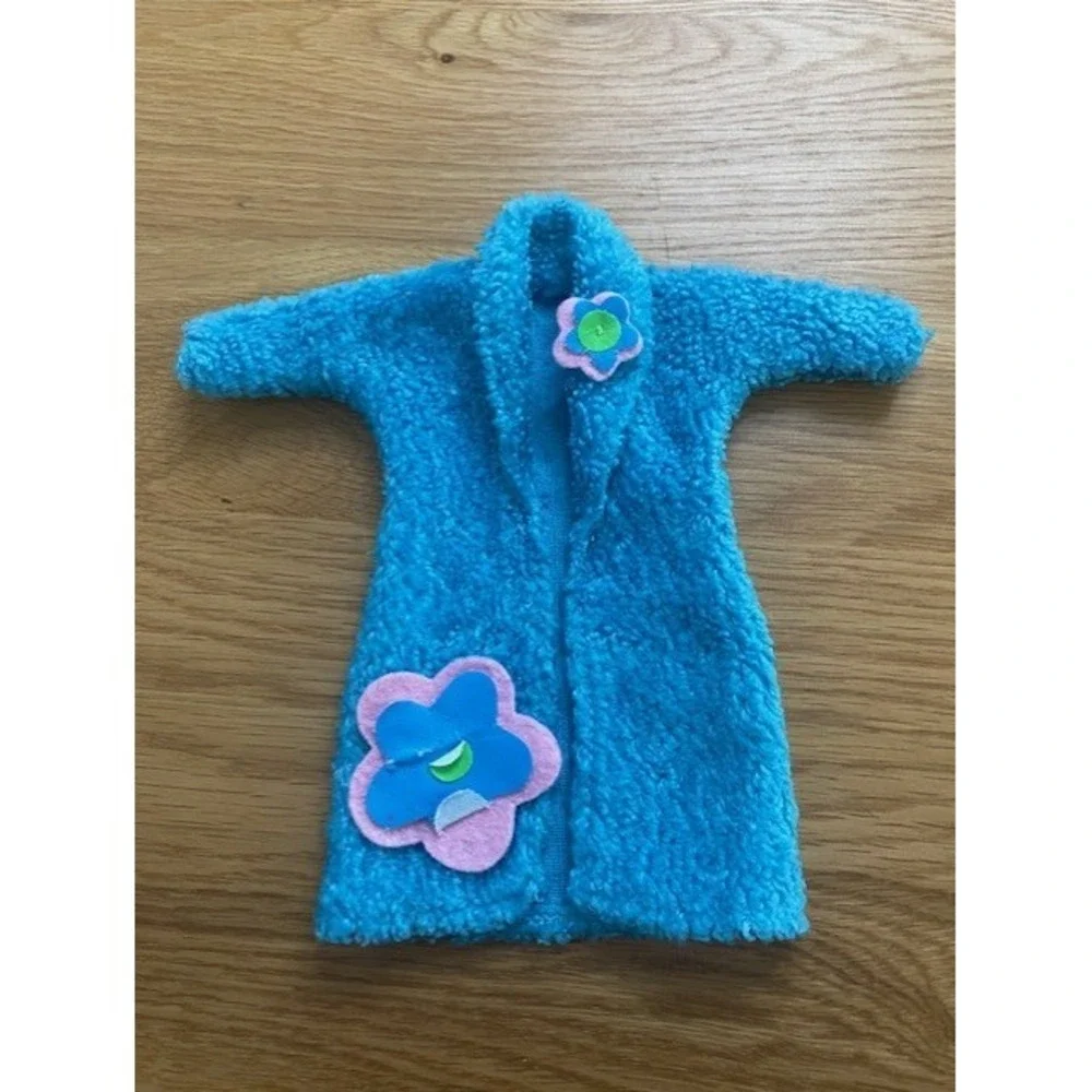 Barbie Doll Coat Accessory One Size Blue Good Faux Fur Flower Appliqué Retro